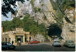 CPM  46  Entrée Des Grottes De Lacave Voir Citroen Ds Et Peugeot 403 - Lacave