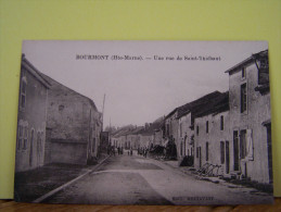 BOURMONT (HAUTE MARNE) UNE RUE DE SAINT-THIEBAUT. - Bourmont