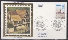 = Enveloppe L'Alsace 1er Jour 67 Strasbourg 26 02 1977 N° 1921 Maisons Typiques, Vignes - Andere & Zonder Classificatie