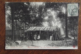 Cp Bois De Chaville Une Cabane De Bucherons - Chaville