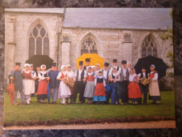 ALLOUVILLE-BELLEFOSSE (76).GROUPE FOLKLORIQUE DU FOYER RURAL.LES Z´ENFANTS DU CHENE.NON CIRCULE.TBE. - Allouville-Bellefosse