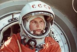 SA22- 071   @   The First Woman In Space Valentina Tereshkova,  Soviet Cosmonaut, Postal Stationery - Donne Celebri