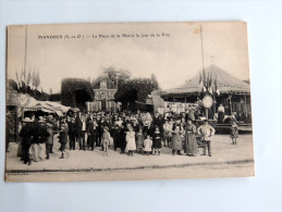 Carte Postale Ancienne : 94:MANDRES : La Place De La Mairie Le Jour De La Fête Avec Manège De Chevaux - Mandres Les Roses