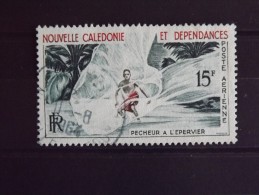 Nouvelle Calédonie Poste Aérienne N°67 Oblitéré Pécheur à L'épervier - Gebraucht