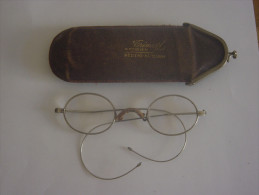 BEZIERS  - LORGNON ANCIEN AVE ETUI - Gafas/Lentes