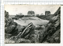 LE POULDU -  KEROU  PLAGE  - Les Rochers Et L Hôtel Du Kérou - Le Pouldu