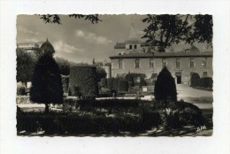 CP , 81 , CASTRES , Jardin De L' Evêché, Théâtre Et Musée - Castres