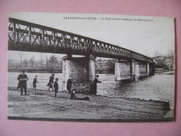 CP  BONNIERES SUR SEINE   LE PONT ET LES COTEAUX DE BENNECOURT - ECRITE EN 1920 - Bonnieres Sur Seine