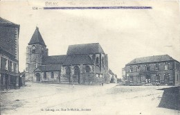 PICARDIE - 80 - SOMME - BRAY SUR SOMME - La Place De L'église ( Censure) - Bray Sur Somme