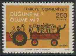 Turkey Turquie Turkei 1977 Mi 2437  YT 2210 Sc 2087 ** Tractor Pulling Trailer Loaded With People / Traktoranhänger - Unfälle Und Verkehrssicherheit