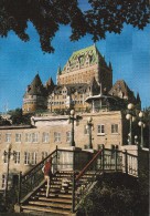 Cp , CANADA , QUÉBEC , Le Château Frontenac Vu De La Passerelle De La Porte Prescott - Québec - Château Frontenac