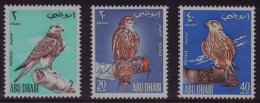 (02) Abu Dhabi / UAE / Emirates / Emirats Unies / VAE  Birds / Falcons / Faucons / Oiseaux   ** / Mnh  Michel 12-14 - United Arab Emirates (General)