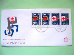 Netherlands 1987 FDC Cover - Red Cross Surtax - Hand - Phone - Booklet Pane Without Label - Scott B631a = 4.50 $ - Storia Postale