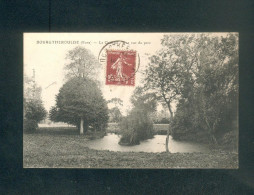 Bourgtheroulde (27) - Le Chateau - Une Vue Du Parc  Ed. A. Touzé) - Bourgtheroulde