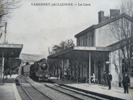 CPA Varennes Jaulgonne. La Gare.Train Locomotive - Andere & Zonder Classificatie