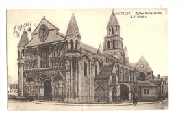 Cp, 86, Poitiers, Eglise Notre Dame, Voyagée - Poitiers