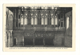 Cp, 86, Poitiers, Le Palais De Justice, La Salle Des Pas Perdus - Poitiers