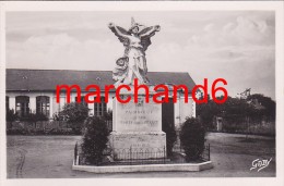 Loire Atlantique Paimboeuf Le Monument Aux Morts S Buzy Archit G Barreau Statuaire Editeur Artaud - Paimboeuf