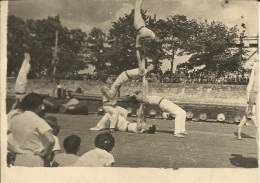 GYMNASTIQUE . DEMONSTRATION DE GYMNASTE .  6  PHOTOS  1939 ?  . MAIS OU A DEFINIR - Gymnastics