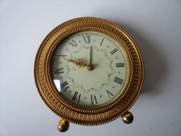 VINTAGE : PENDULETTE HOUR LAVIGNE - Horloges