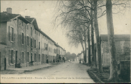 01 VILLARS LES DOMBES / Route De Lyon, Quartier De La Gendarmerie / - Villars-les-Dombes