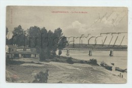 Champtoceaux (49) : Vue Générale Sur Le Café "Aux Poissons Traits" Et Sur Le ^pont En Fer Du Moulin En PP En 1905  PF - Champtoceaux