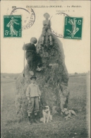 89 EGRISELLES LE BOCAGE / Le Menhir / - Egriselles Le Bocage