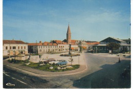 CP 65  Rabastens De Bigorre  La Place Vers 1965 2 CV& DS Citroen - Rabastens De Bigorre