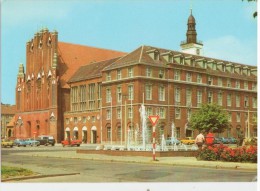 Frankfurt A.d. Oder - Rathaus With Lot Of Old Cars (Trabant)  Foto - Lehmann - Frankfurt A. D. Oder