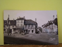 FAYL-BILLOT (HAUTE MARNE)  LES COMMERCES. LES MAGASINS. PLACE DE LA GENDARMERIE. - Fayl-Billot