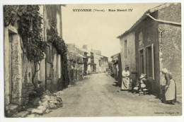 VIVONNE. - Rue Henri IV - Vivonne