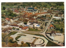 CPM CHAOURCE (Aube) - Vue Générale Aérienne Et Le Stade - Chaource