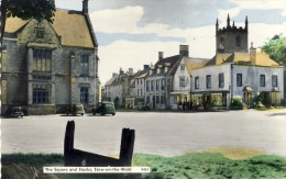 The Square And Stocks, Stow-on-the-Wold - 2 Scans - Altri & Non Classificati