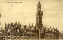 BRADFORD, THE TOWN HALL - 2 Scans - Bradford