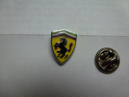 Beau Blason En EGF , Auto Petit Logo Ferrari - Ferrari