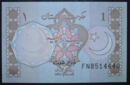 Pakistan 1 Rupee Banknote - Star & Moon  UNC - Pakistán