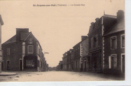 St-Aignan-sur-Roë..animée..la Grande Rue..hôtel - Saint Aignan Sur Roe