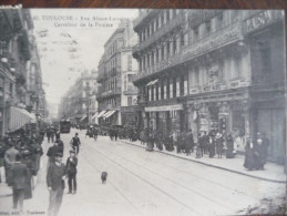 CPA Toulouse. Rue Alsace Lorraine. Carrefour De La Pomme. Belle Animation.Tramway - Toulouse