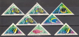 ** 1956 MALDIVE PESCI FISHES TRIANGOLARI (YVERT 109/116) MNH - Maldives (...-1965)