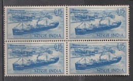 INDIA, 1965,   National Maritime Day, Ship,Visakapatnam Port, Ashokan, Sideways, Freighter, Militaria,Blk Of 4,MNH, (**) - Nuovi