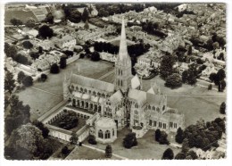 CPSM SALISBURY (Angleterre-Wiltshire) - Vue Aérienne : Cathédrale - Salisbury