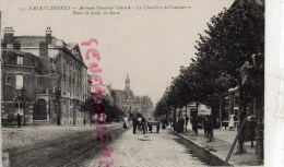 59 - VALENCIENNES - AVENUE SENATEUR GIRARD - LA CHAMBRE DE COMMERCE -DANS LE FOND LA GARE - Valenciennes