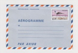 FRANCE. TIMBRE. EP. ENTIER POSTAL. AEROGRAMME.  PA. POSTE AERIENNE. AVION. - Luchtpostbladen