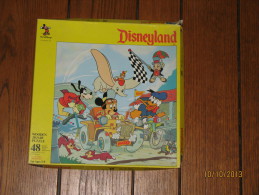 Puzzle Disneyland 1 - 48 Pièces En Bois 285 X 285 Mm - Mickey Mousse Et Ses Amis - Walt Disney Productions - Puzzle Games