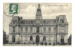 Cp, 86, Poitiers, L'Hôtel De Ville, Voyagée 1923 - Poitiers