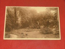 BRUXELLES -  Maison De Retraite De La Jeunesse Chrétienne , Rue Philomène  -  Chapelet Au Jardin - Educazione, Scuole E Università