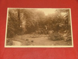 BRUXELLES -  Maison De Retraite De La Jeunesse Chrétienne , Rue Philomène  -  Chapelet Au Jardin - Educazione, Scuole E Università