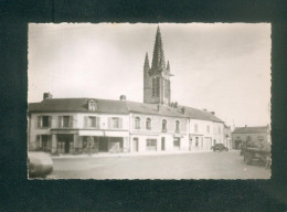 Boran Sur Oise (60) - Place Bourgeois ( Ed. L. R. Vergnes 1950) - Boran-sur-Oise