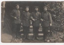 Militaire En Uniforme  Allemand   Campagne De Russie 1915 - Uniformes