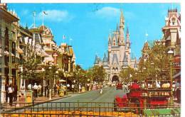 USA Main Street - Fantasyland - Disney - Cinderella Castle - Disneyworld